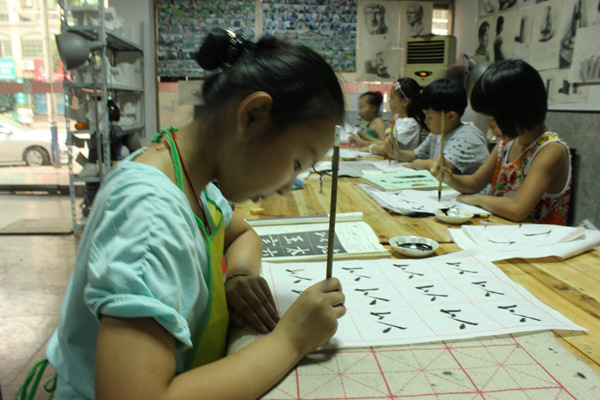 小小书法家朱璐妍